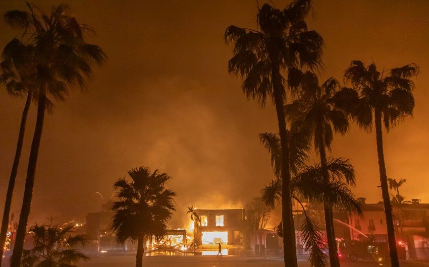 ABŞ prezidenti Kaliforniya ştatında böyük fəlakət rejimi elan edib
