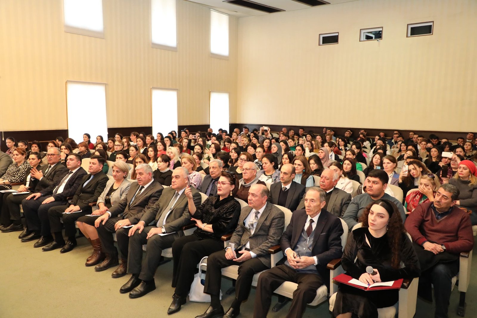 Naxçıvan Dövlət Filarmoniyasının Kamera Orkestrinin konsert proqramı keçirilib -