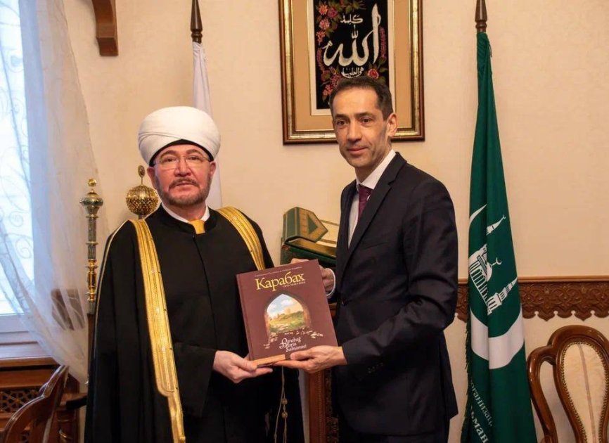 Ravil Qaynutdin Rəhman Mustafayev ilə görüşüb