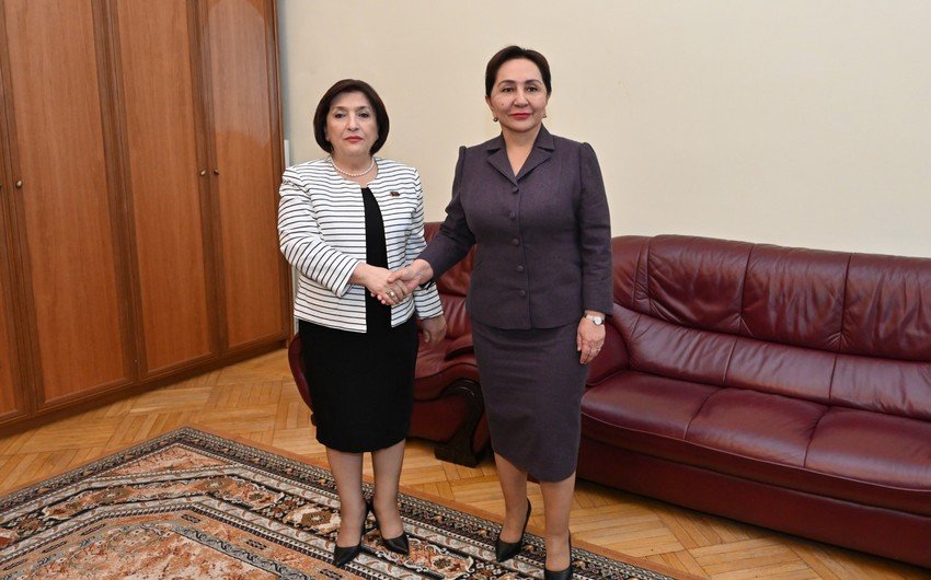Sahibə Qafarova Tənzilə Narbayeva ilə görüşüb