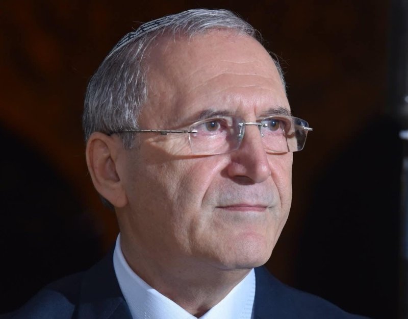 Bu gün ana vətənimiz, doğma Azərbaycanın dövlətçilik rəmzi olan Müstəqillik günüdür
