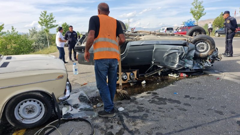 Naxçıvanda yol qəzası: 3 nəfər xəsarət alıb