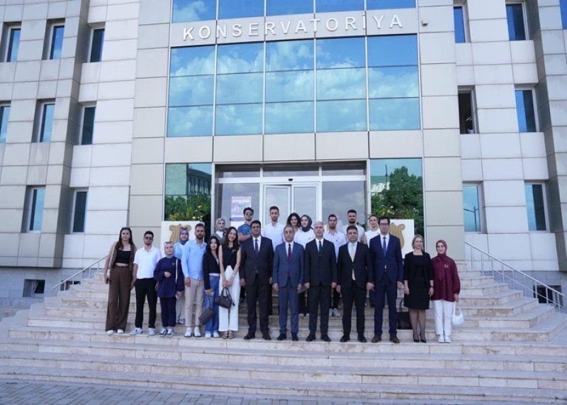 NDU-nun “Turan” estrada ansamblının təqdimat konserti keçirilib -