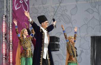 “Xarıbülbül” Beynəlxalq Musiqi Festivalında Polad Bülbüloğlunun konserti olub -