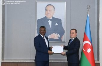 Ceyhun Bayramov Sudanın yeni təyin olunmuş səfiri ilə görüşüb