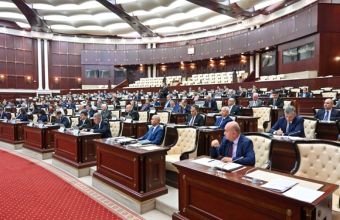 Ədliyyə orqanları və icra məmurları haqqında dəyişiklik son oxunuşda qəbul edilib