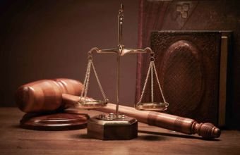 Hansı hallarda icra sənədi üzrə icraat dayandırıla bilər? -