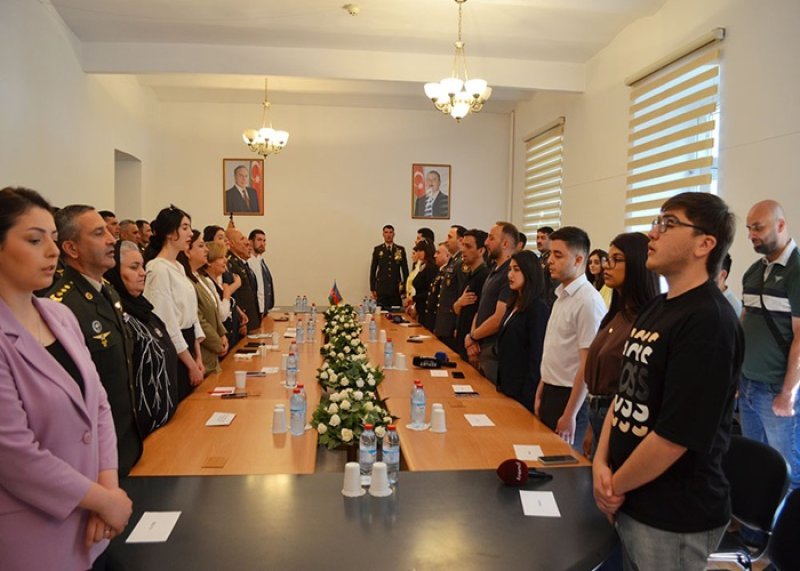 Müdafiə Nazirliyində media və QHT nümayəndələri ilə görüş keçirilib