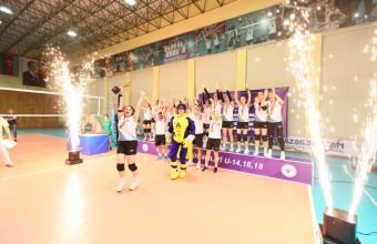 Naxçıvan voleybolçuları tarixi nəticə qazandı -