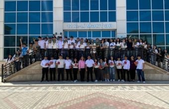Naxçıvanda fərqlənmə attestatı  ilə bitirən məzunların sayı artıb -