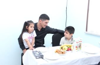 Naxçıvanda məhkum valideynlərlə uşaqlarının görüşü təşkil olunub -