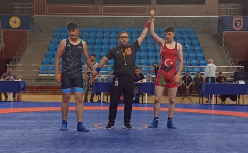 Naxçıvanlı güləşçi beynəlxalq turnirin medalçıları arasında -