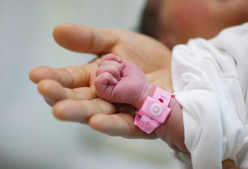 Nikahdankənar uşaqlar atanın vərəsələri kimi tanına bilərmi? -