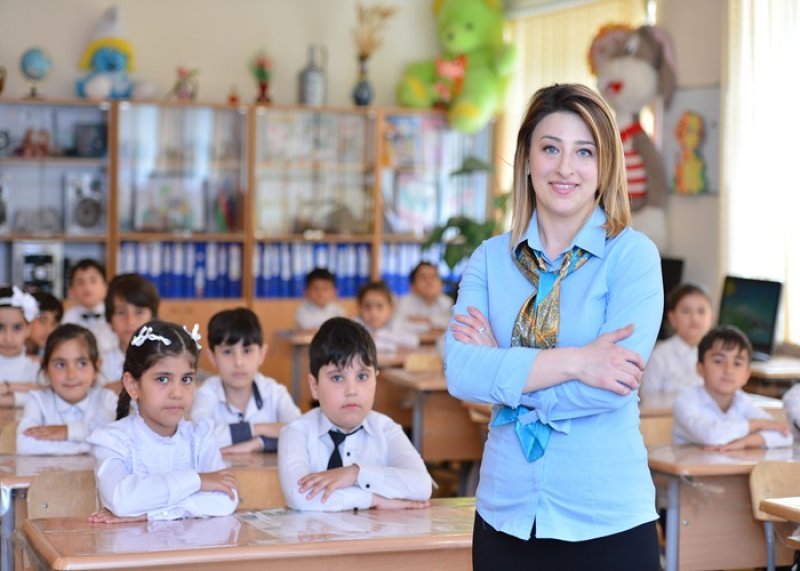 Sabahdan 1-ci siniflərə sərbəst qaydada məktəb və müəllim seçiminə start verilir