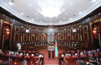 Yeni təyin olunan hakimlər and içiblər