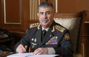 Zakir Həsənov Qurban bayramı münasibətilə ordunun şəxsi heyətini təbrik edib