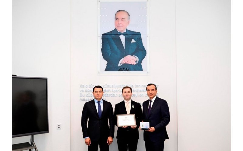 Azərbaycanlı tarzən “Özbəkistanın mədəniyyət elçisi” medalı ilə təltif edilib
