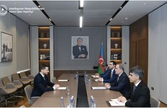 Ceyhun Bayramov Azərbaycandakı diplomatik fəaliyyəti başa çatan İsrail səfirini qəbul edib