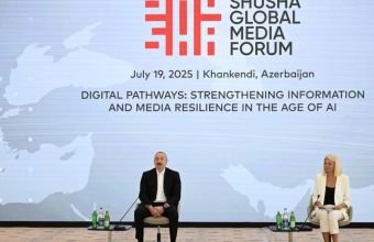 İlham Əliyevin III Şuşa Qlobal Media Forumunun iştirakçıları ilə görüşü başlayıb -