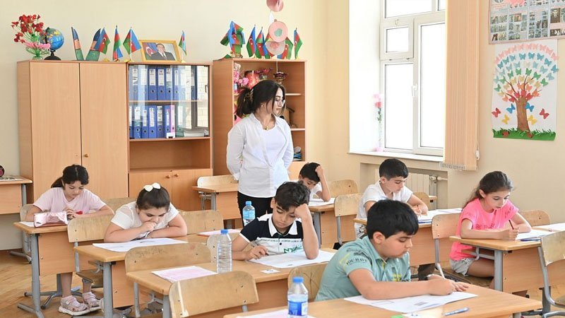 Kolleclərdə müəllim hazırlığı dayandırılıb