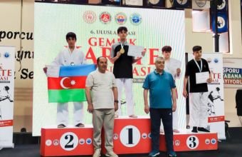 Naxçıvanlı karateçi Rafiq Hüseynli beynəlxalq turnirdə gümüş medal qazanıb -