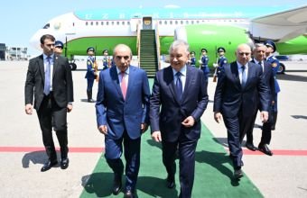 Özbəkistan Prezidenti Şavkat Mirziyoyev Azərbaycana dövlət səfərinə gəlib -