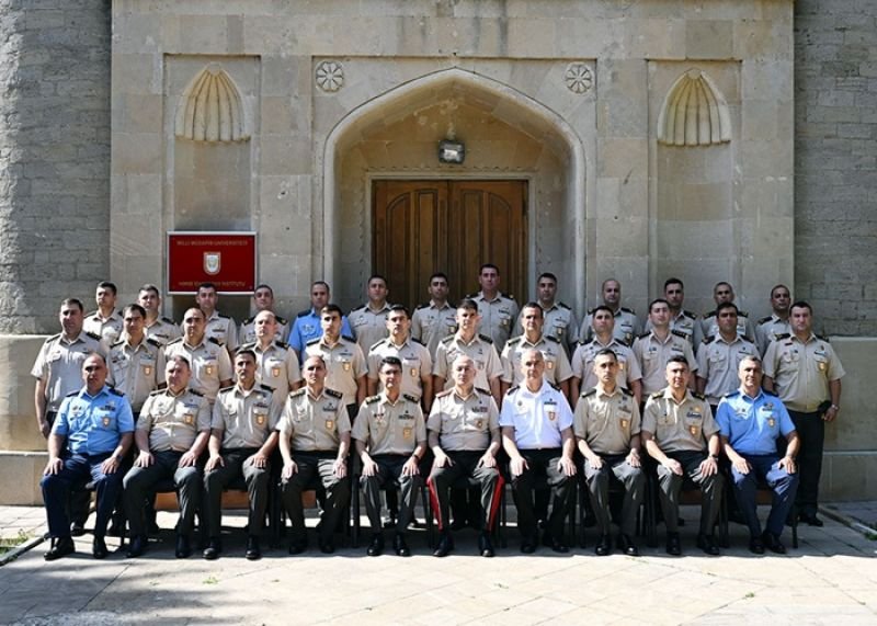 “Qərargah zabiti kursu”nun buraxılış mərasimi keçirilib -