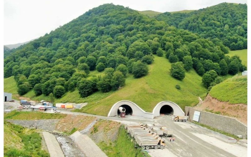 Toğanalı-Kəlbəcər-İstisu avtomobil yolunun tikintisi 85 % icra edilib -