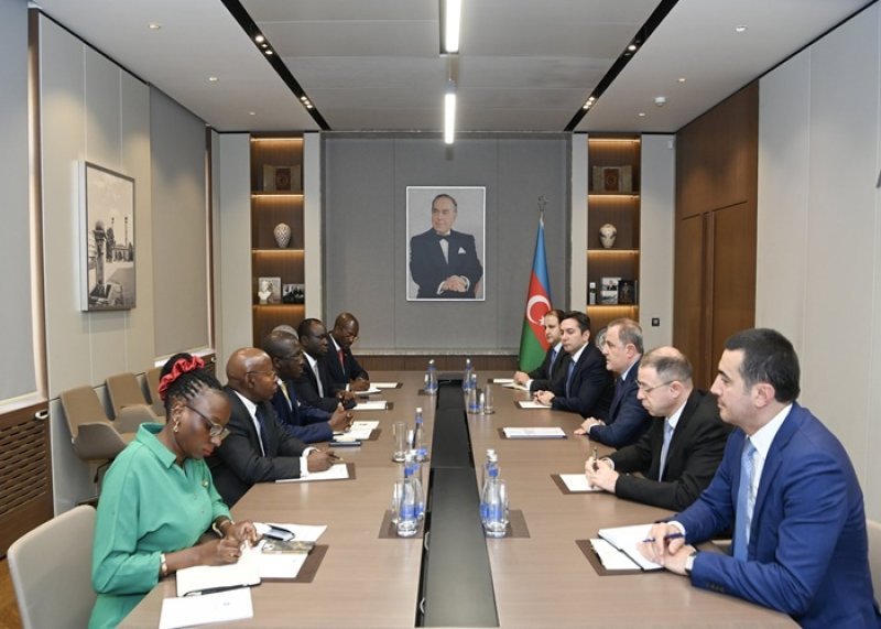 Ceyhun Bayramov ilə Con Mulimba arasında görüş keçirilib