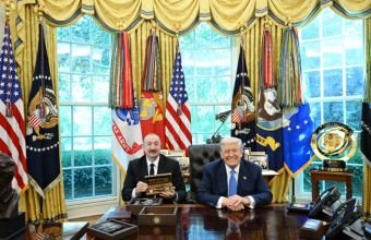 Donald Tramp İlham Əliyevə xüsusi hədiyyə verib