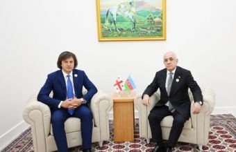 Əli Əsədov İrakli Kobaxidze ilə görüşüb