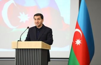 Hikmət Hacıyev: Prezident İlham Əliyev müharibədə qalib gəldi – indi o sülhü qazandı