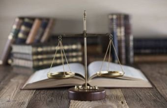 İfadə azadlığı hüququna hansı məhdudiyyətlər qoyula bilər? -
