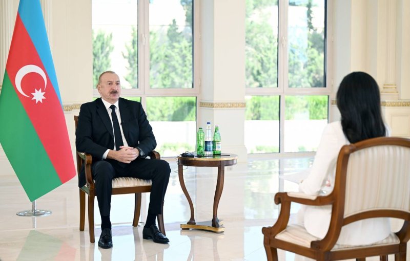 İlham Əliyev: İranda hazırda müşavir kimi adlandırılan bəzi keçmiş rəsmilərin mövqeyi bizim üçün əhəmiyyətli deyil