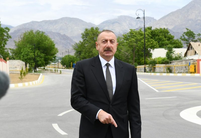 Naxçıvana quru yolla maneəsiz keçid təmin edilməlidir