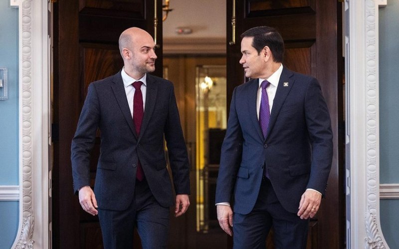 Rubio və Barro Azərbaycan-Ermənistan münasibətlərinin nizamlanmasını müzakirə ediblər