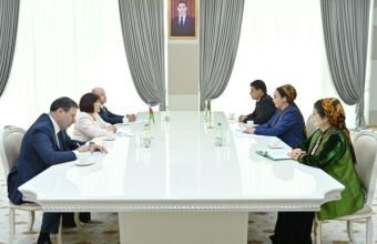 Sahibə Qafarova Türkmənistan Məclisinin sədri ilə görüşüb