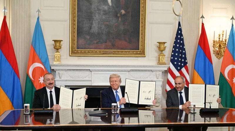 Tramp: Azərbaycan və Ermənistan liderləri bu gün mühüm sənəd imzalayırlar -
