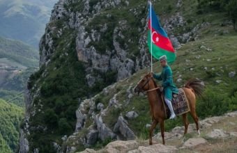 Cıdır düzündə Qarabağ atlarının paradı keçirilib -