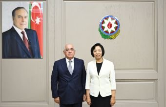 Əli Əsədov Su Hui ilə görüşüb -