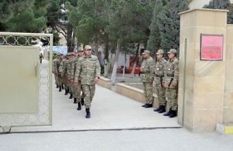 Gənc əsgərlərlə görüşə müvəqqəti məhdudiyyət qoyulub