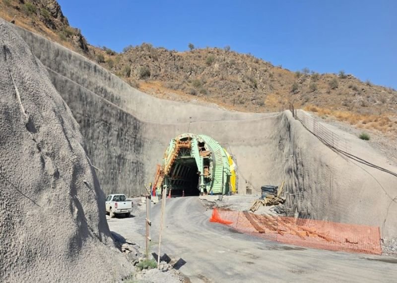 Horadiz-Ağbənd dəmir yolu xəttinin illik buraxılış qabiliyyəti 15 milyon ton olacaq