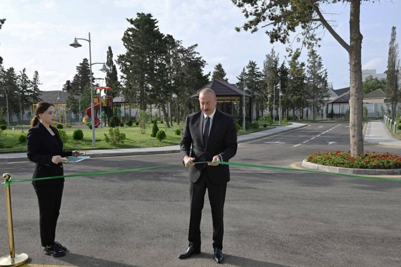 İlham Əliyev Səməd Vurğun adına Yaradıcılıq Evinin açılışında iştirak edib -
