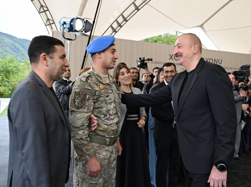 İlham Əliyev Xocalının Badara, Daşbulaq, Seyidbəyli və Şuşakənd kəndlərinin sakinləri ilə görüşüb -