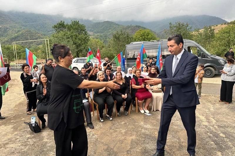 İlk köç karvanı Badara kəndinə çatıb -