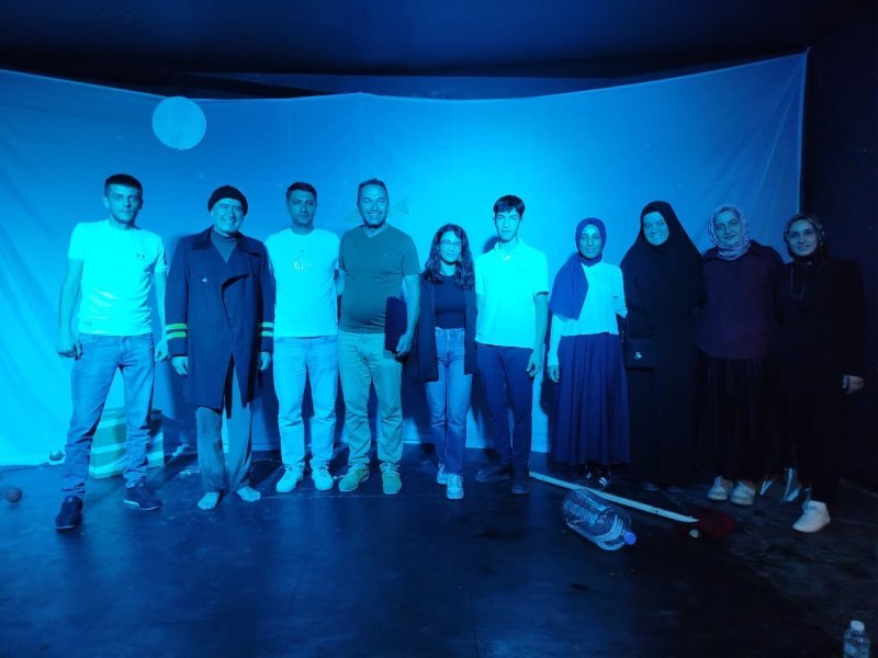 Naxçıvan Dövlət Milli Dram Teatrının monotamaşası Vanda nümayiş olunub -
