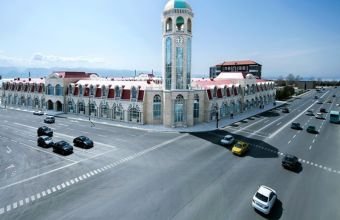 Naxçıvanda orta aylıq əməkhaqqı 812 manatı ötüb