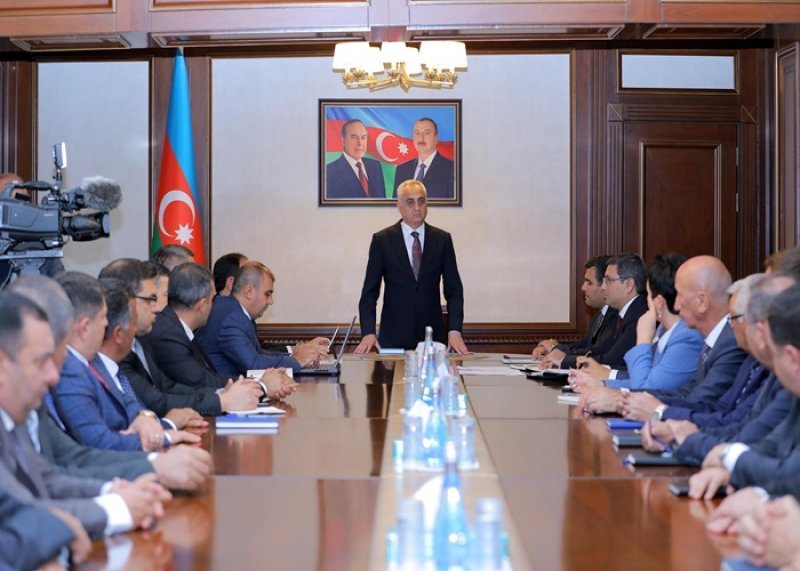 Naxçıvanda yerli sahibkarların iştirakı ilə müşavirə keçirilib -