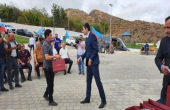 Növbəti köç karvanı Xanyurdu kəndinə çatıb, açarlar təqdim edilib -