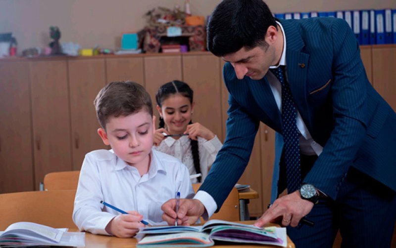 Ölkədə təhsilalanların sayı açıqlandı
